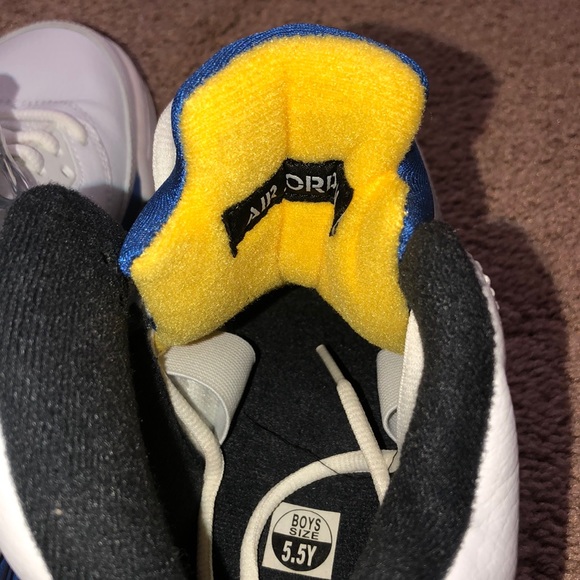 Jordan Retro 5 Laney (2013) - Picture 6 of 6